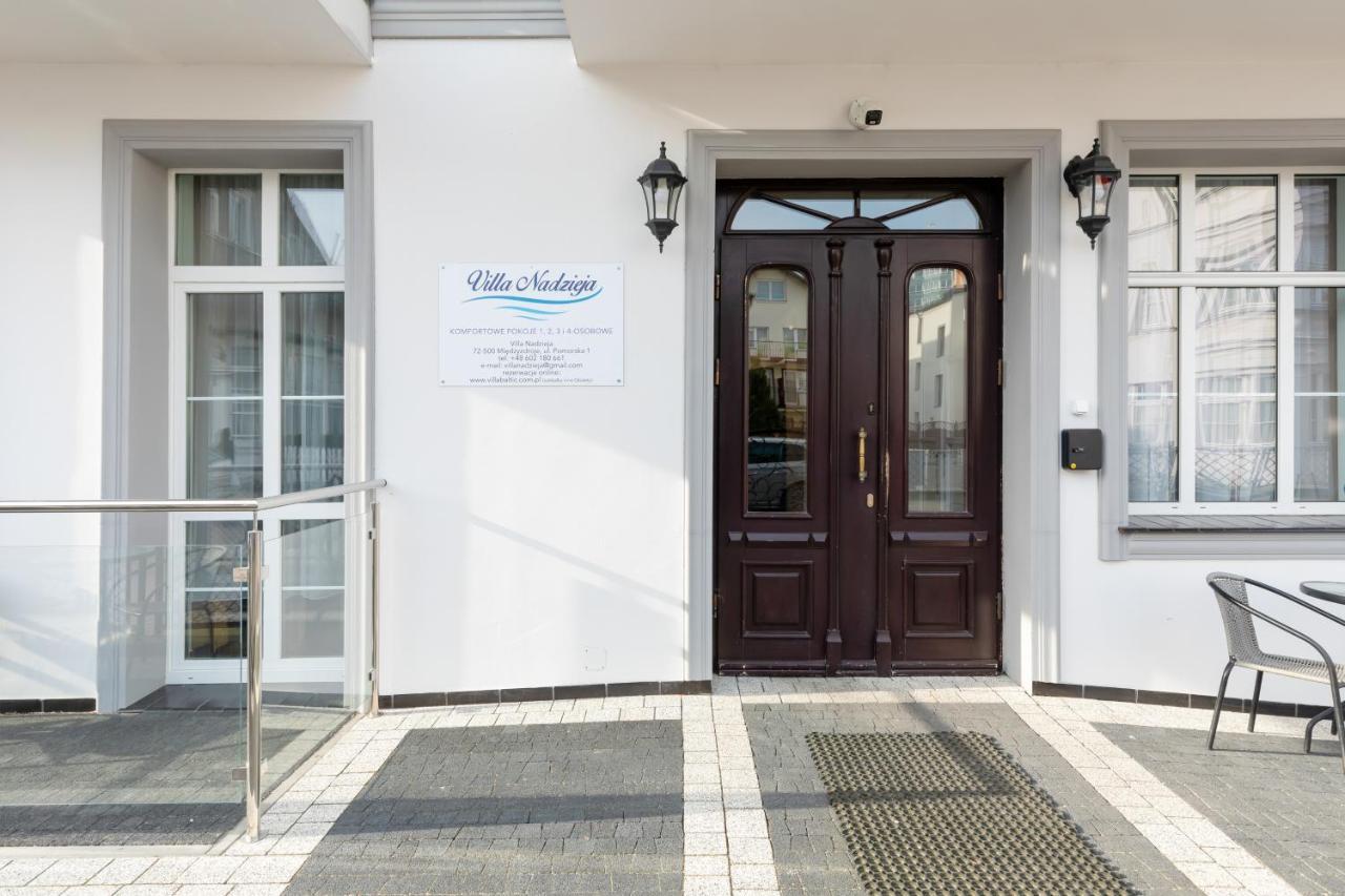 Villa Nadzieja ミエンジズドロイェ エクステリア 写真